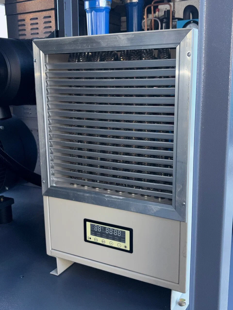 Внутренний электрический обогреватель в наружном исполнении GM37-8D SC VSD BOX